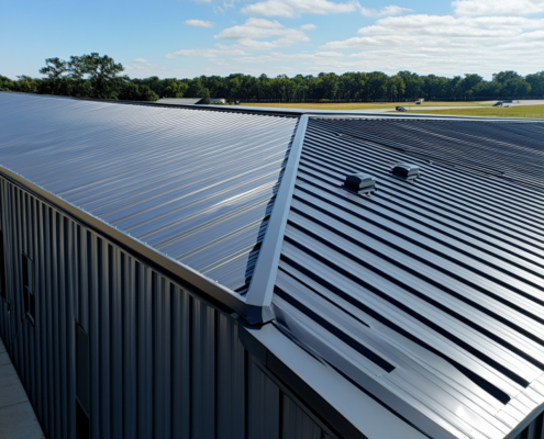 Metal roof costs for commercial buildings in Ontario during installation.